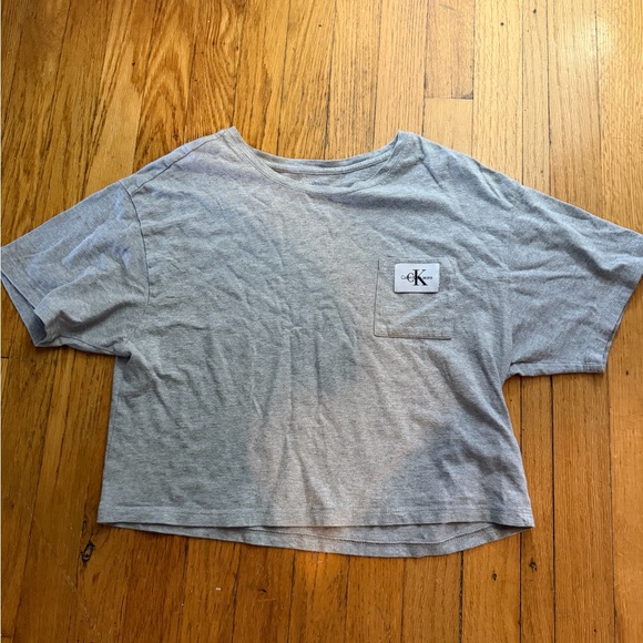 Calvin Klein Jeans Tops - Calvin Klein Jeans Heather Gray Crew Neck Tee